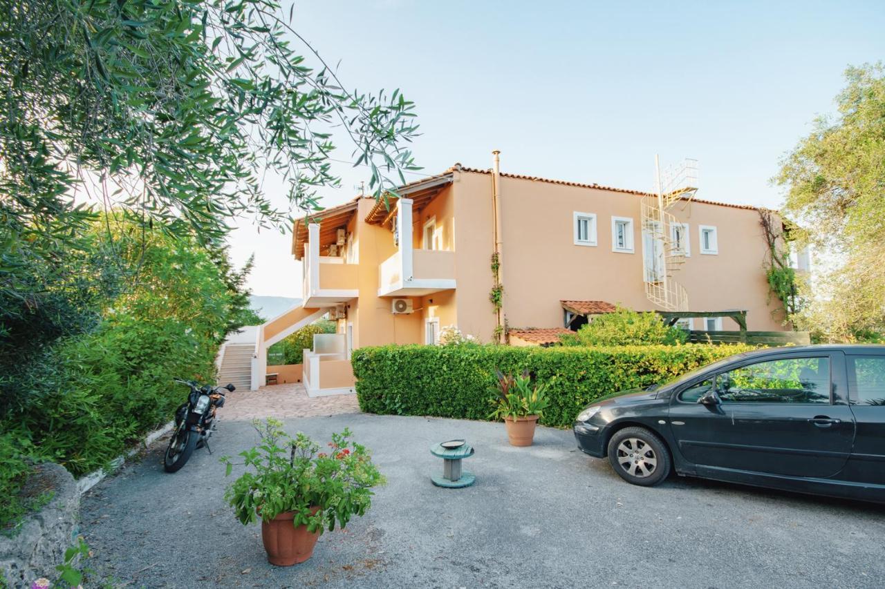 Villa Rosa Apartments Gouviá Eksteriør bilde