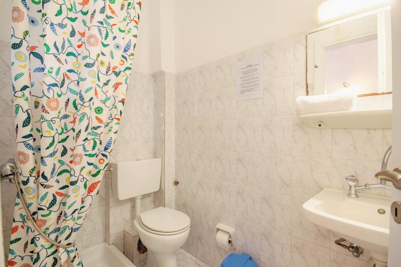 Villa Rosa Apartments Gouviá Eksteriør bilde