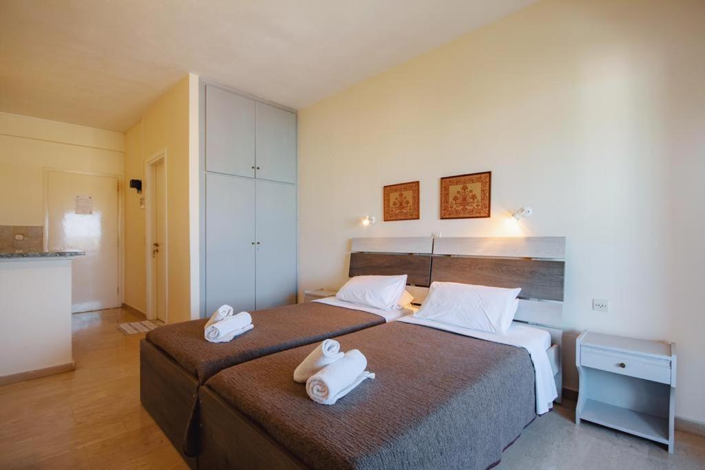 Villa Rosa Apartments Gouviá Eksteriør bilde