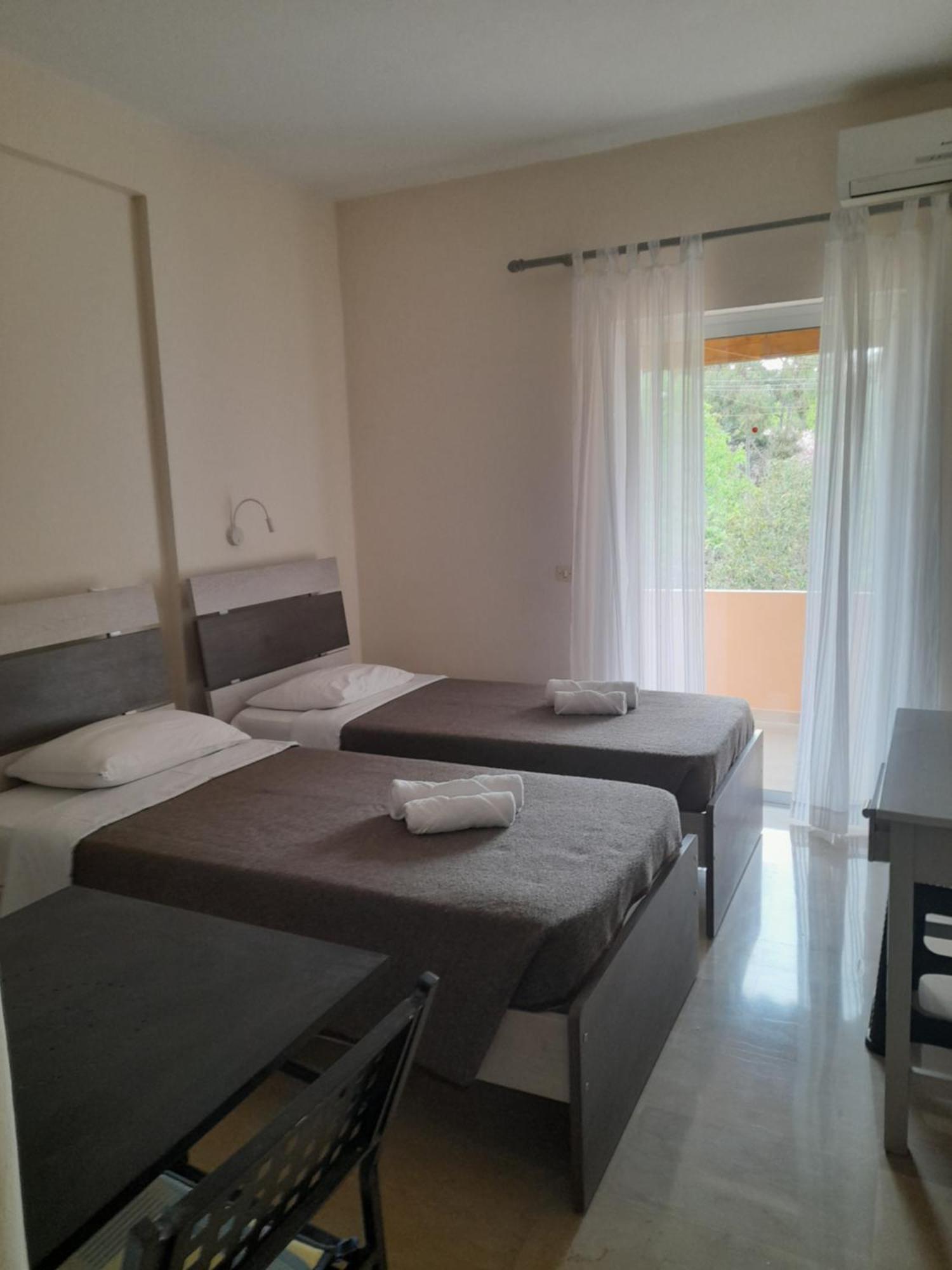 Villa Rosa Apartments Gouviá Eksteriør bilde